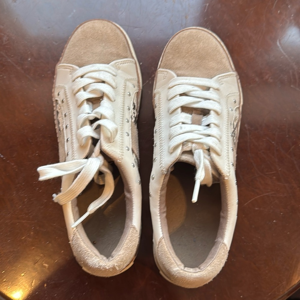 Crown Vintage sneakers size 8 slightly used